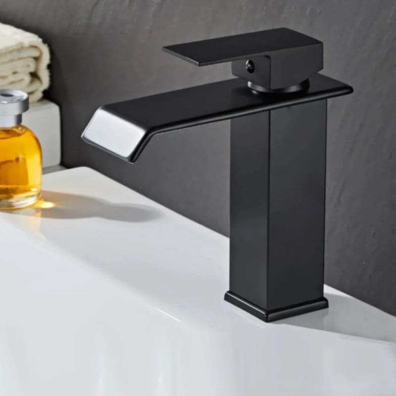Robinet Cascade Salle de Bain Rectangulaire