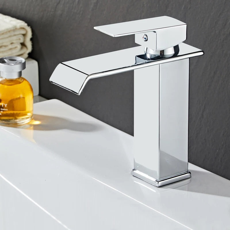 Robinet Cascade Salle de Bain Rectangulaire