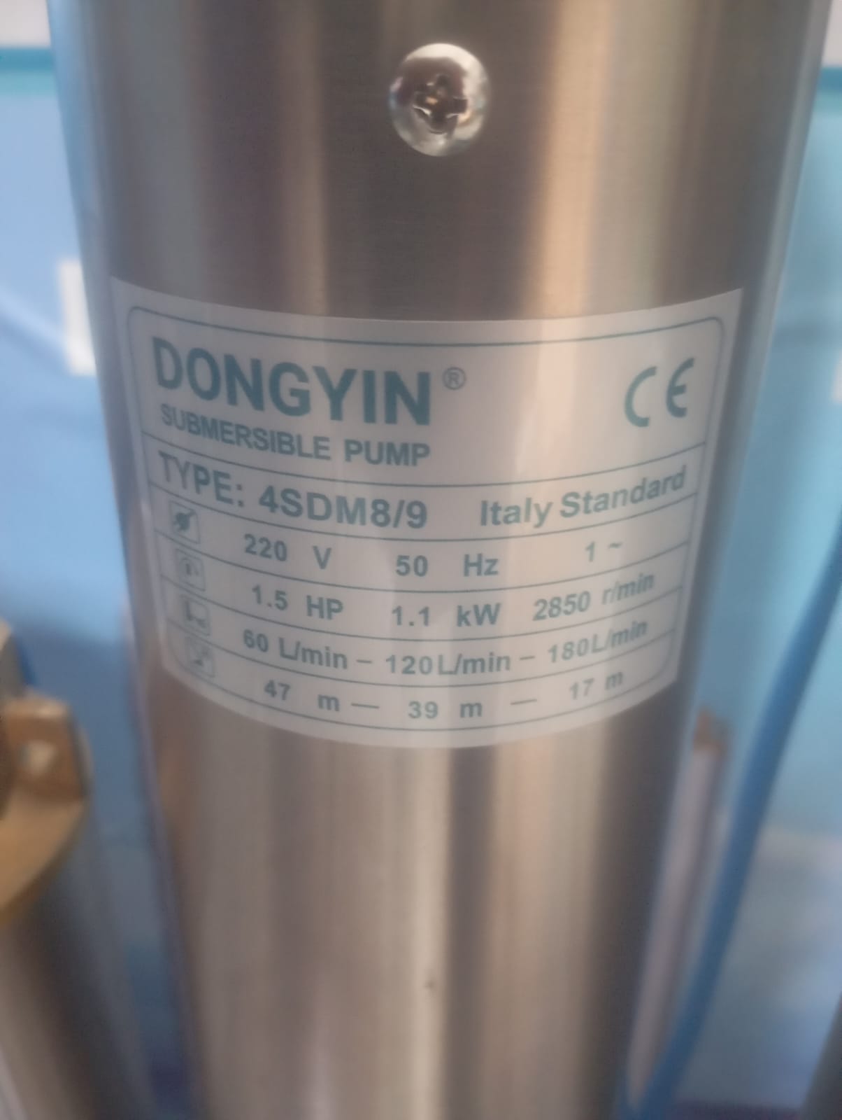 Pompe submersible Dongyin 1.5hp 220v4SDM8-9