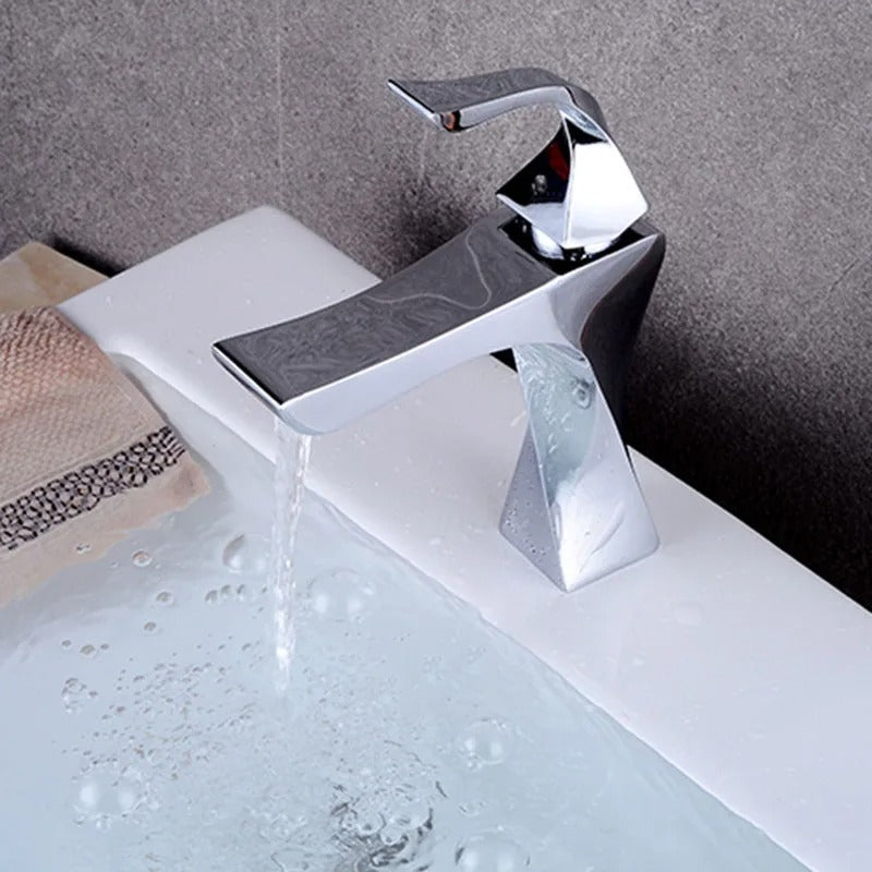 Robinet de lavabo de salle de bains