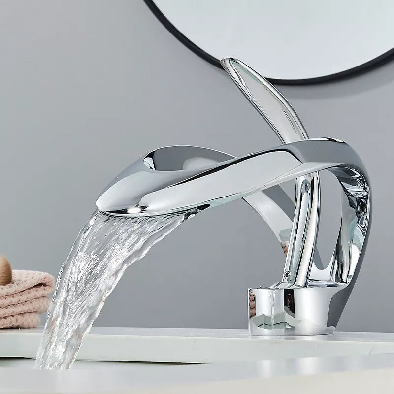 Robinet de lavabo arrondi