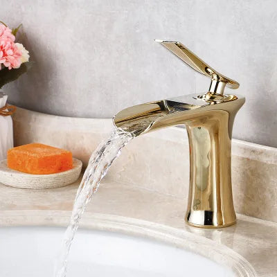 Robinet mitigeur de salle de bains cascade